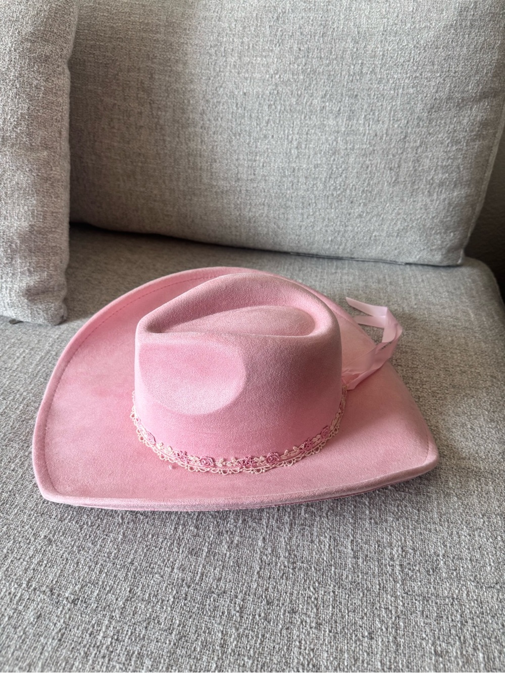 Windsor Pink Felt Western Cowgirl Hat with Braided Trim